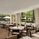 Hilton 4*