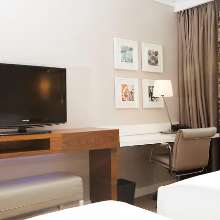 Отель Hilton 4*