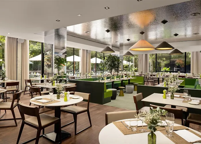 فندق هيلتون